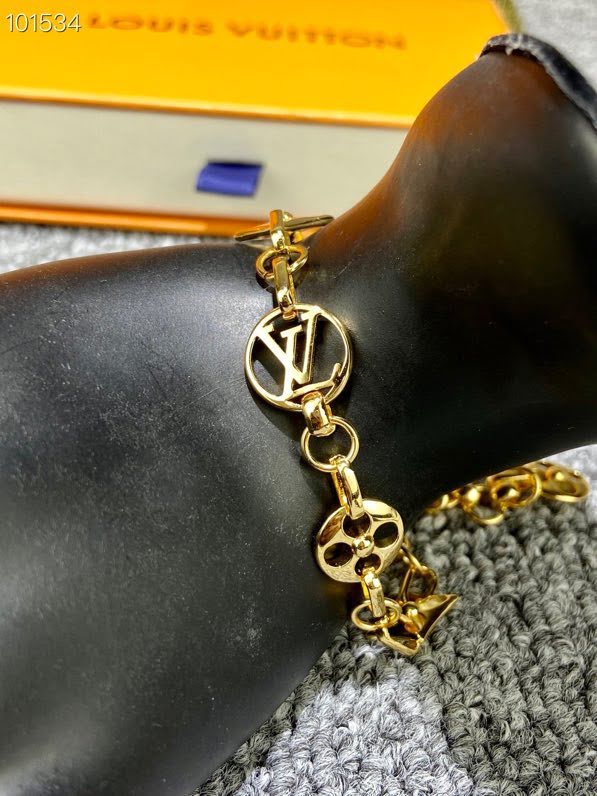 Louis Vuitton新款飾品 路易威登Monogram花朵手鏈 LV粗鏈條鏤空花朵手鏈  zglv2237